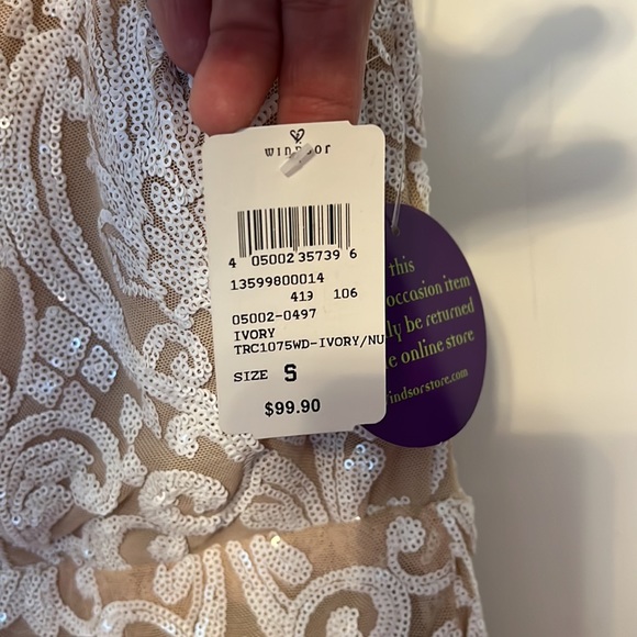 Ivory dress - Picture 4 of 5